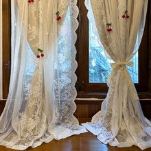 ��Ͱ���ʽ�ڹⴰ����@�ٽz�p�Ӳ���һ�w���������h�������T��