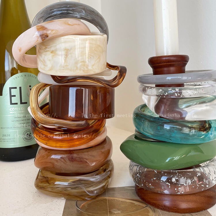 Regular wide-brimmed acrylic acetate bracelet women's summer retro geometric niche design student girlfriends jewelry wholesale