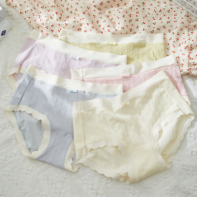 Japanese Style Sweet Naked Middle Waist Underwear Women's High Elastic Hip Lifting Breathable Soft and Comfortable Girls' Briefs Shorts Japanese Style Sweet Naked Middle Waist Underwear Women's High Elastic Hip Lifting Breathable Soft and Comfortable Girls' Briefs Shorts