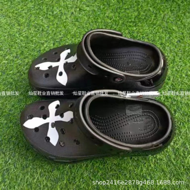 합동 시리즈 라이트 휠 동굴 신발 WEI CHEN 같은 두꺼운 단독 높이 증가 남성과 여성을위한 외부 착용 샌들 및 슬리퍼 봄과 여름 재고