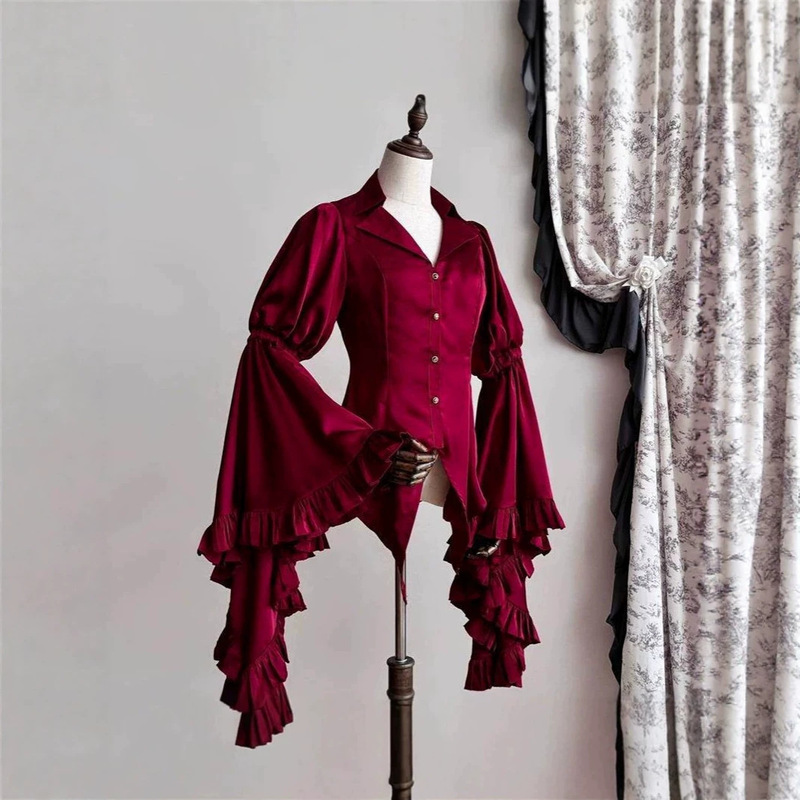 Lolita princess sleeve shirt with luxurious lace trim, elaborate top, paired with a dark gothic court-style base shirt Lolita princess sleeve shirt with luxurious lace trim, elaborate top, paired with a dark gothic court-style base shirt