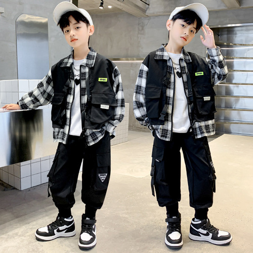 Spring children's clothing new children's suit 2024 Korean version boys' suit handsome middle and large children's sports suit two-piece set