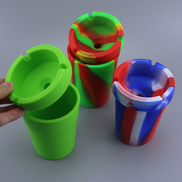 Creative silicone universal ashtray