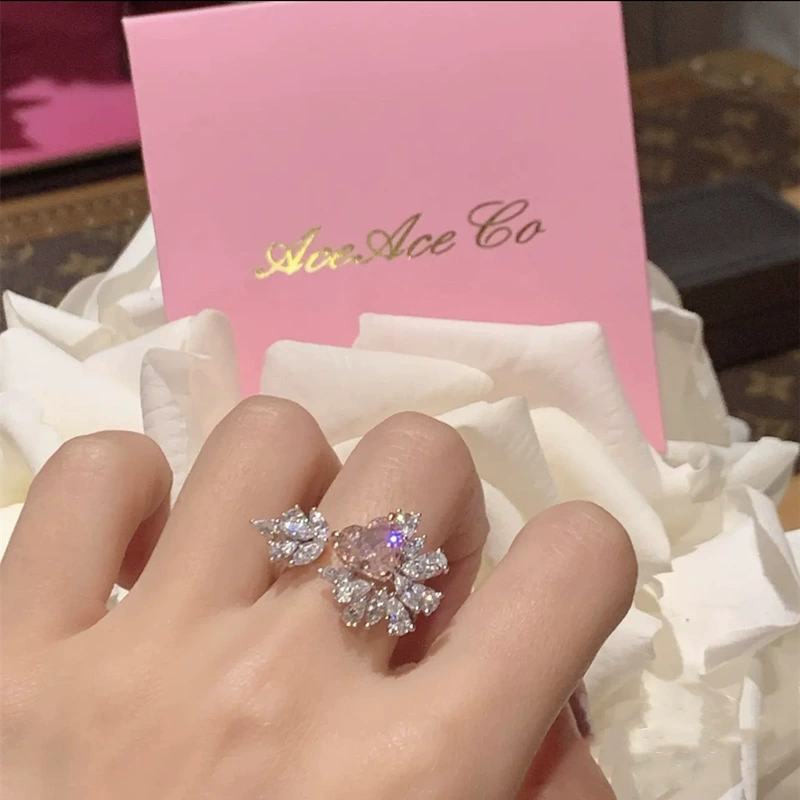 Universal one size quality hypoallergenic ring, light luxury style