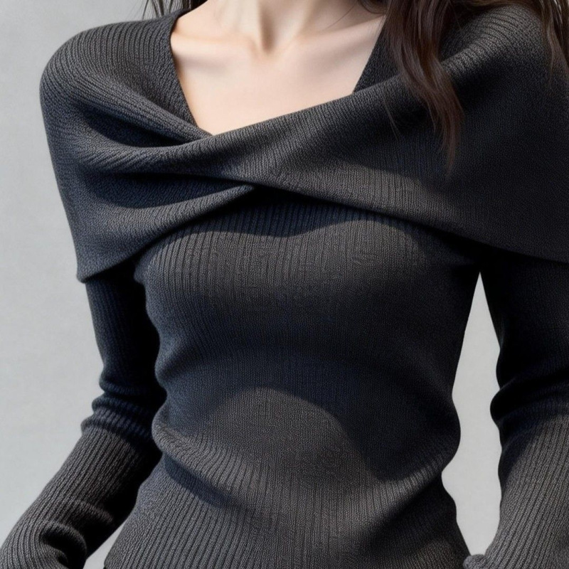 Gray Twisted Design Slim-Fit Irregular Base Shirt for Women, 2026 Autumn New Style, Stunningly Beautiful Inner Top Gray Twisted Design Slim-Fit Irregular Base Shirt for Women, 2026 Autumn New Style, Stunningly Beautiful Inner Top