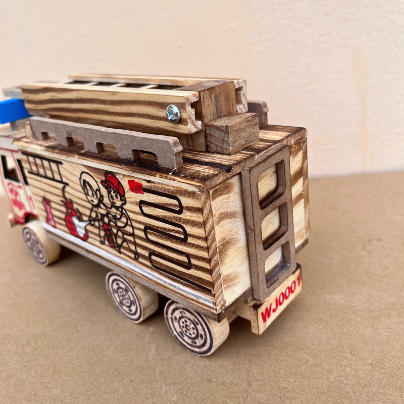 木製消防車メーカー直販雲梯消防車木製工芸品模型置物観光地露店玩具|undefined