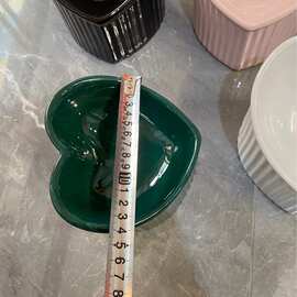 高脚陶瓷猫碗心形碗陶瓷宠物碗斜口护颈猫咪食盆猫粮碗潮州陶瓷