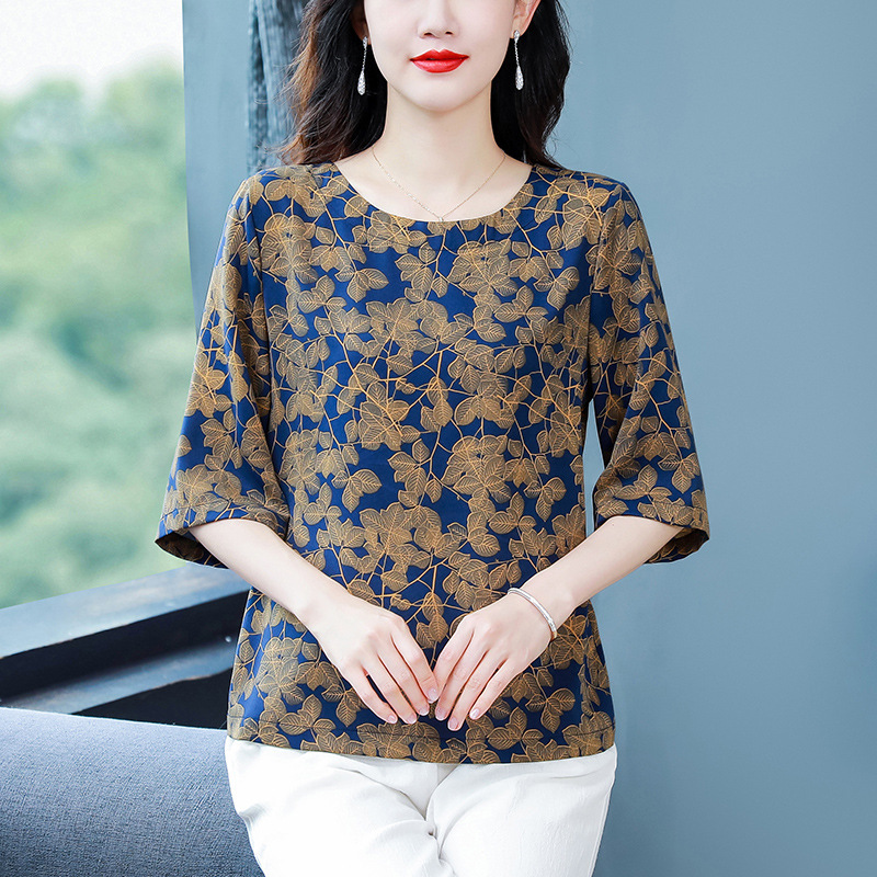Summer New Style Printed Blouse with a Stylish and Loose Fit, Slimming Effect, Fashionable Middle-Aged Mom's Top, Mid-Sleeve T-Shirt
