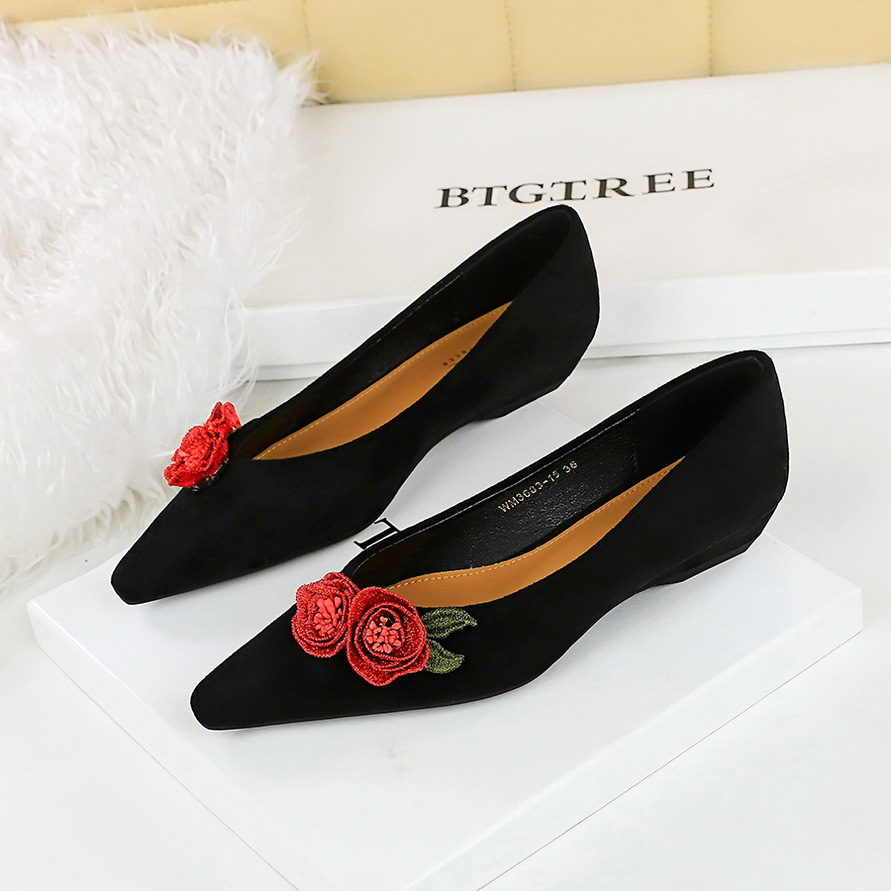 3683-H85 Chinese Style Niche Shallow Mouth Single For Women Pointed Toe Suede Women's Wedge Flower Comfortable Low Heel_vogvips.com