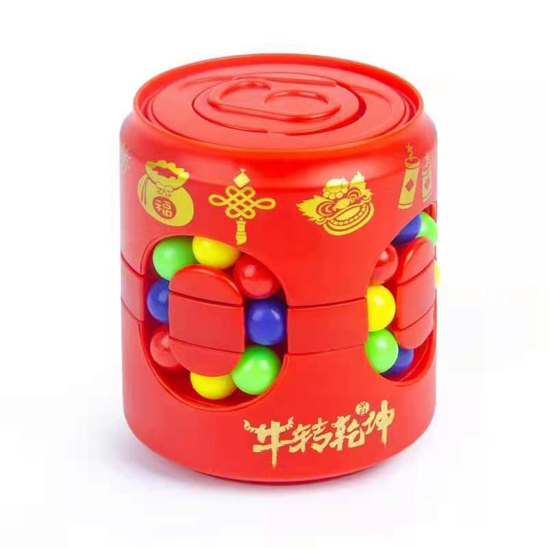 子供の創意的な減圧趣味は缶を引きやすいです。|undefined