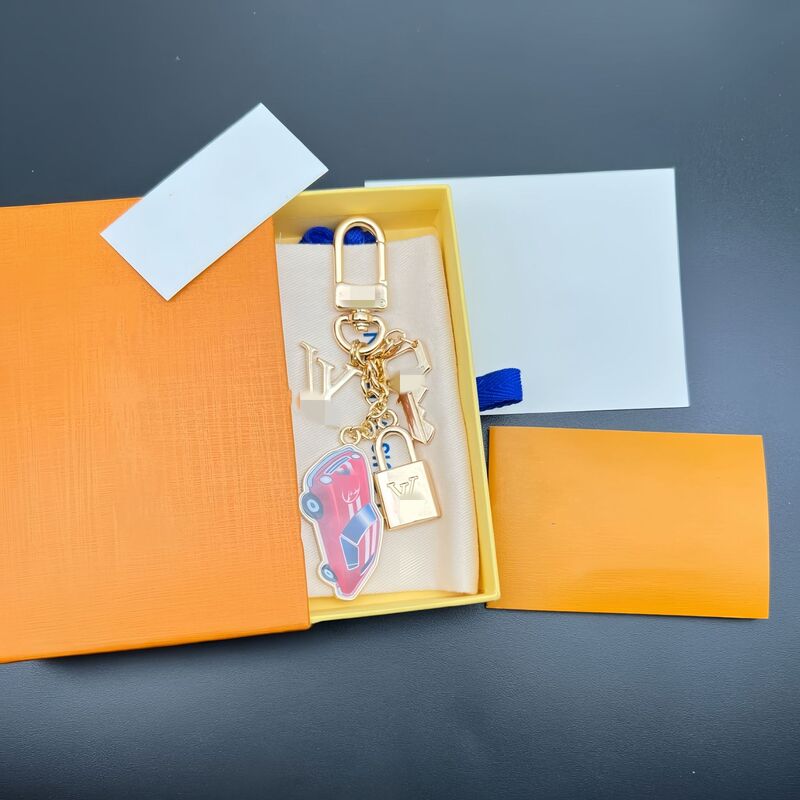 Lujia Cross-Border 25 Designer New Car Keychain Suitable for Luggage Women's Bags Fashion Creative Zinc Alloy Pendant