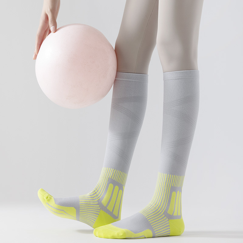 Muscle-Boosting High-Quality Professional Cross-Training Segmented Pressure Jump Rope Yoga Running Calf-High Women's Socks