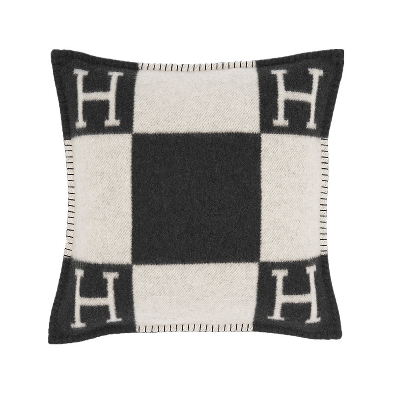 Amazon H 枕北欧モデルルーム昼休みソファクッション車の腰サポート背もたれクッションニット枕カバー