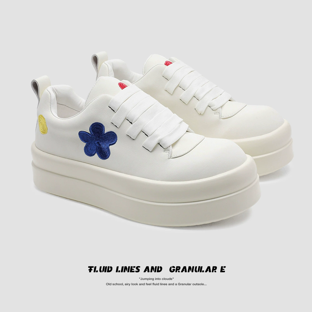 2025 новых мужских туфель с цветочным принтом на толстой подошве, увеличивающих рост, универсальная дышащая повседневная обувь на мягкой подошве, лоферы, белые туфли, модные.