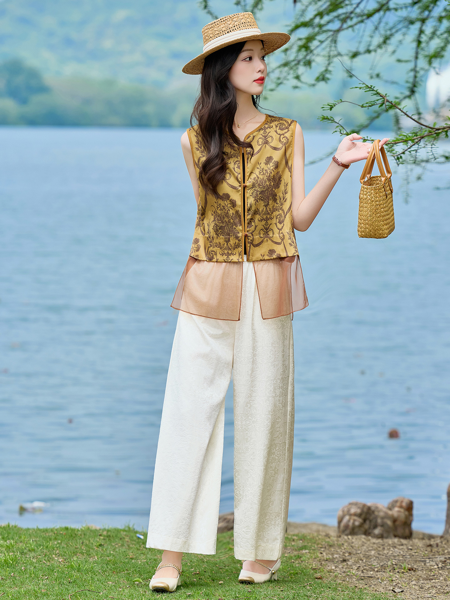 Bộ áo vest gile in họa tiết và quần ống suông phối đồ vintage nữ — Bầu hồ lô, Màu vàng chảy