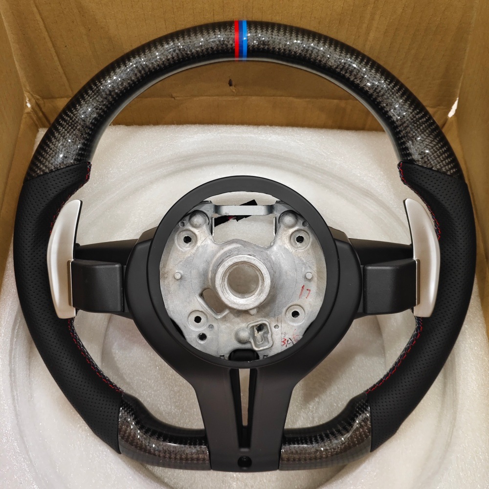 Suitable for BMW 1234567 Series F10F20F30 black carbon fiber sports steering wheel assembly modification