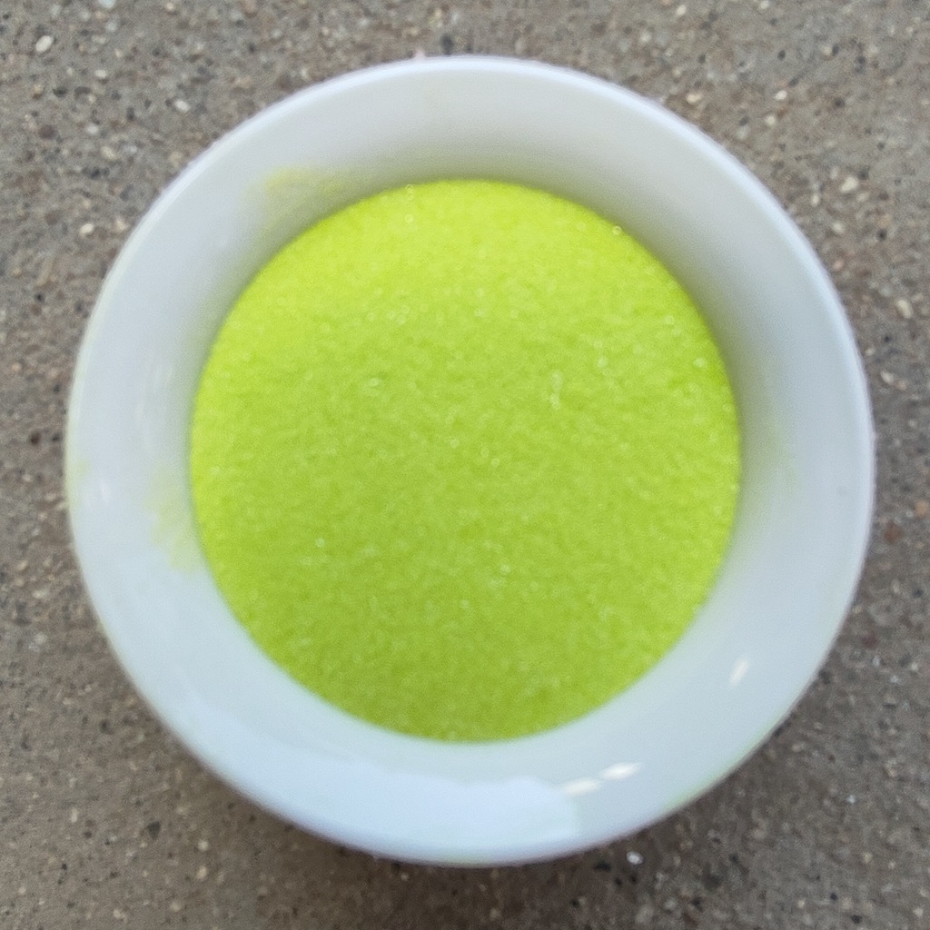 35 grammes en bouteille jaune clair