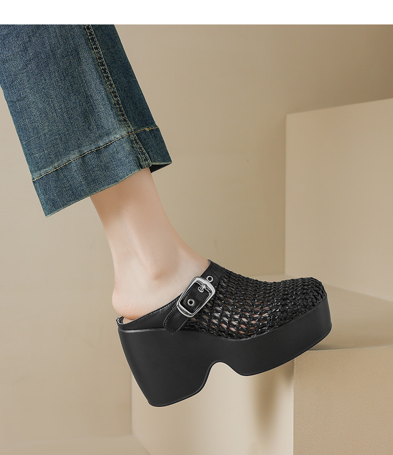 Dép sandal nữ đế xuồng cao gót 11 cm, kiểu mule khoét lỗ, gót wedge La Mã — đen, bạc chi tiết 14