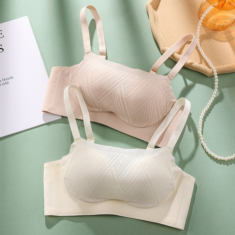 Tube Top Bra Anti-Exposure Medium Thin Cup Textured Fashion Sexy Bra Wrap-Around Bra for Women 2026 Summer New Style Tube Top Bra Anti-Exposure Medium Thin Cup Textured Fashion Sexy Bra Wrap-Around Bra for Women 2026 Summer New Style