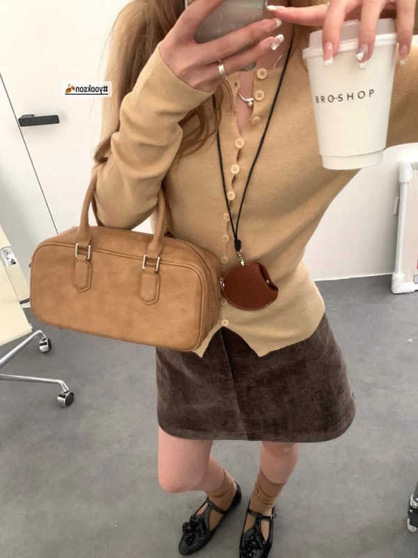 韩系红色针织开衫女早秋穿搭设计感圆领修身显瘦收腰长袖内搭上衣|undefined