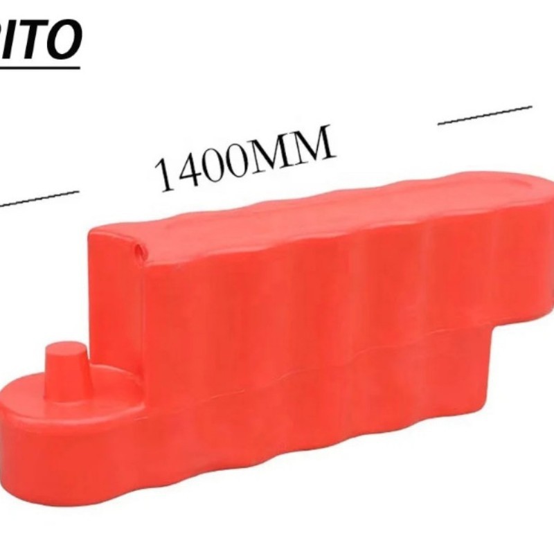 滚塑防撞护栏 碰碰车游乐园赛车道围栏 耐酸碱抗UV防撞卡丁车路障