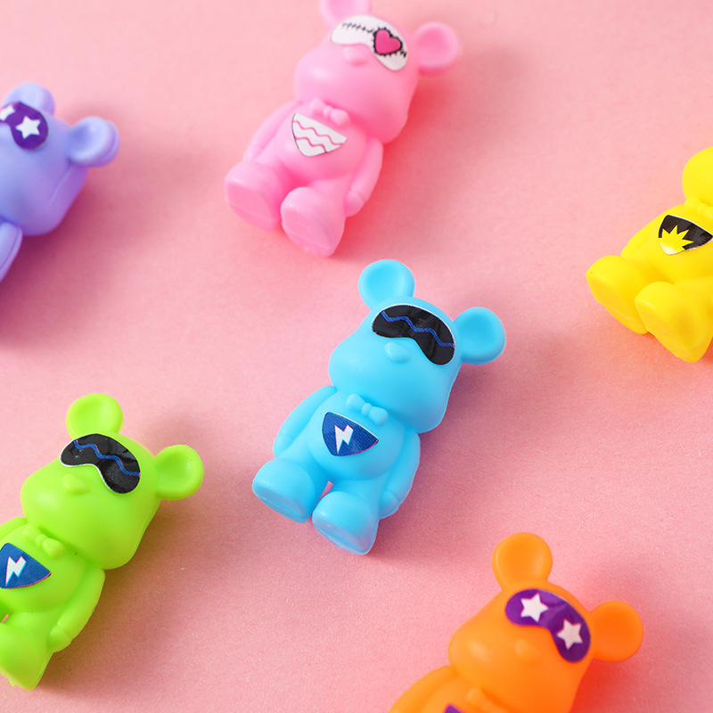 Nuevo mini pegatinas de dibujos animados de plástico ensamblable modelo de oso juguete regalo de juguetes para niños al por mayor