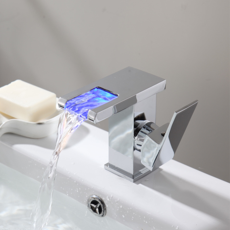 Waterfall negra transfronteriza lavabo grifo LED baño frío y caliente lavabo lavabo sobre encimera lavabo de un solo orificio