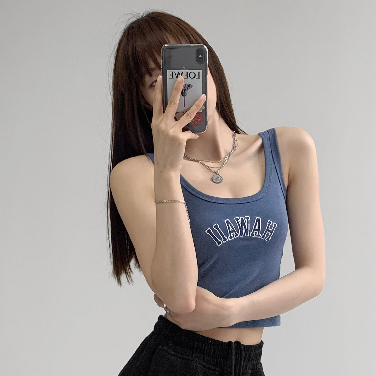 Zhao Silu mismo estilo BM estilo carta bordado corto ombligo-Chaleco de cabestrillo expuesto con almohadilla en el pecho base interior desgaste exterior