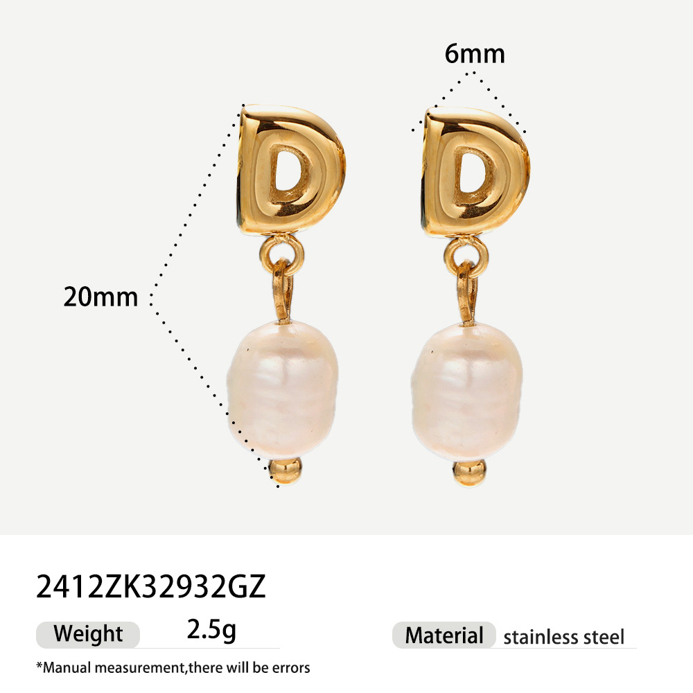 Alta europa y americana de acero inoxidable pendientes de perlas de alta calidad nicho simple joyería de acero de titanio letras pendientes de oro y plata mujeres