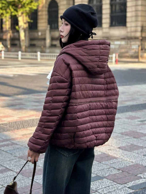 轻薄款连帽羽绒服女2025冬季新款时尚设计感绗线休闲白鸭绒面包服|undefined