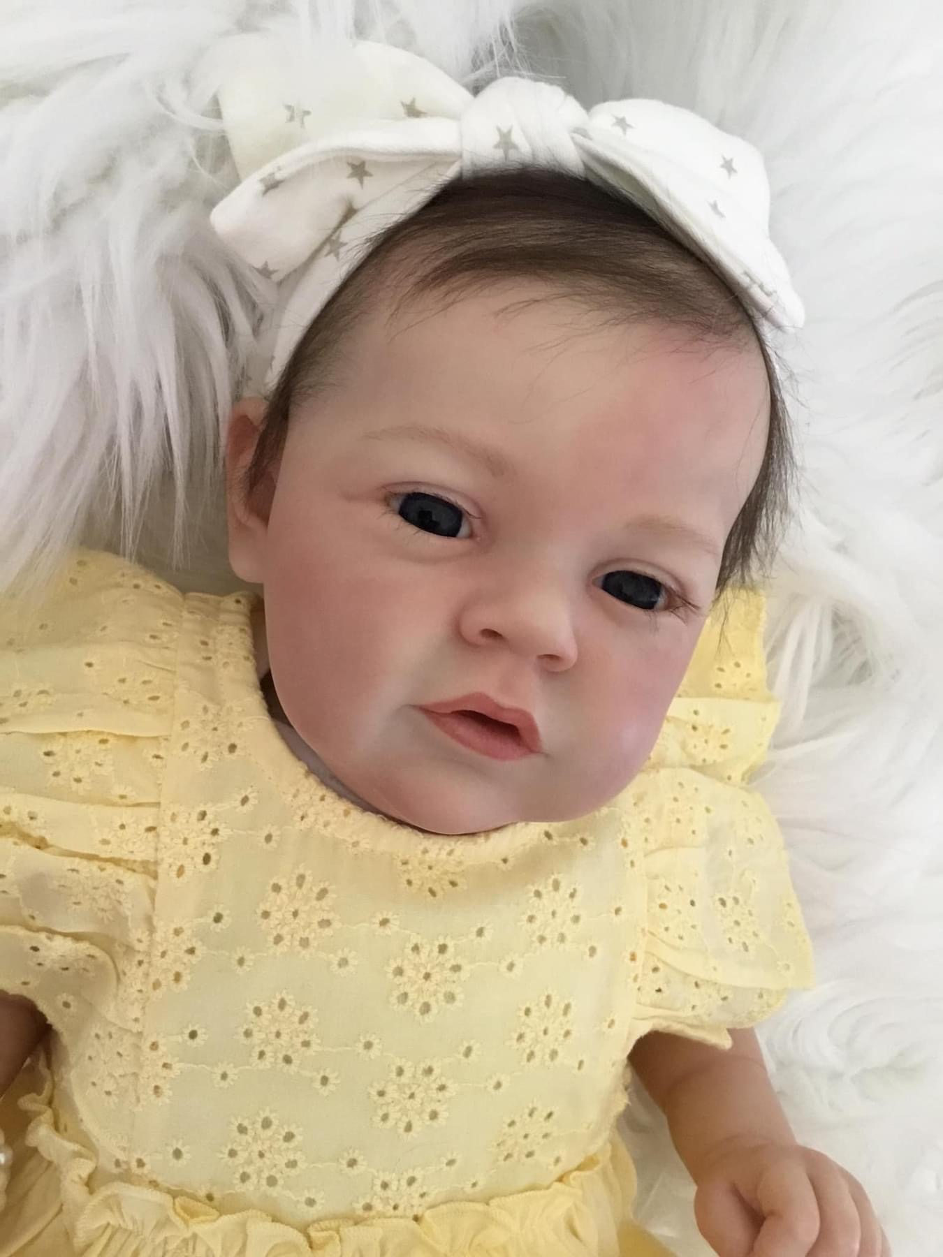Muñeca Bebé Reborn de Simulación Maryann de 50 cm de Vinilo con Cuerpo de Tela para Niños image 4