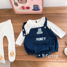 【福利不退不换】 0-2岁春婴儿字母连体衣牛仔背带爬服新生儿衣服