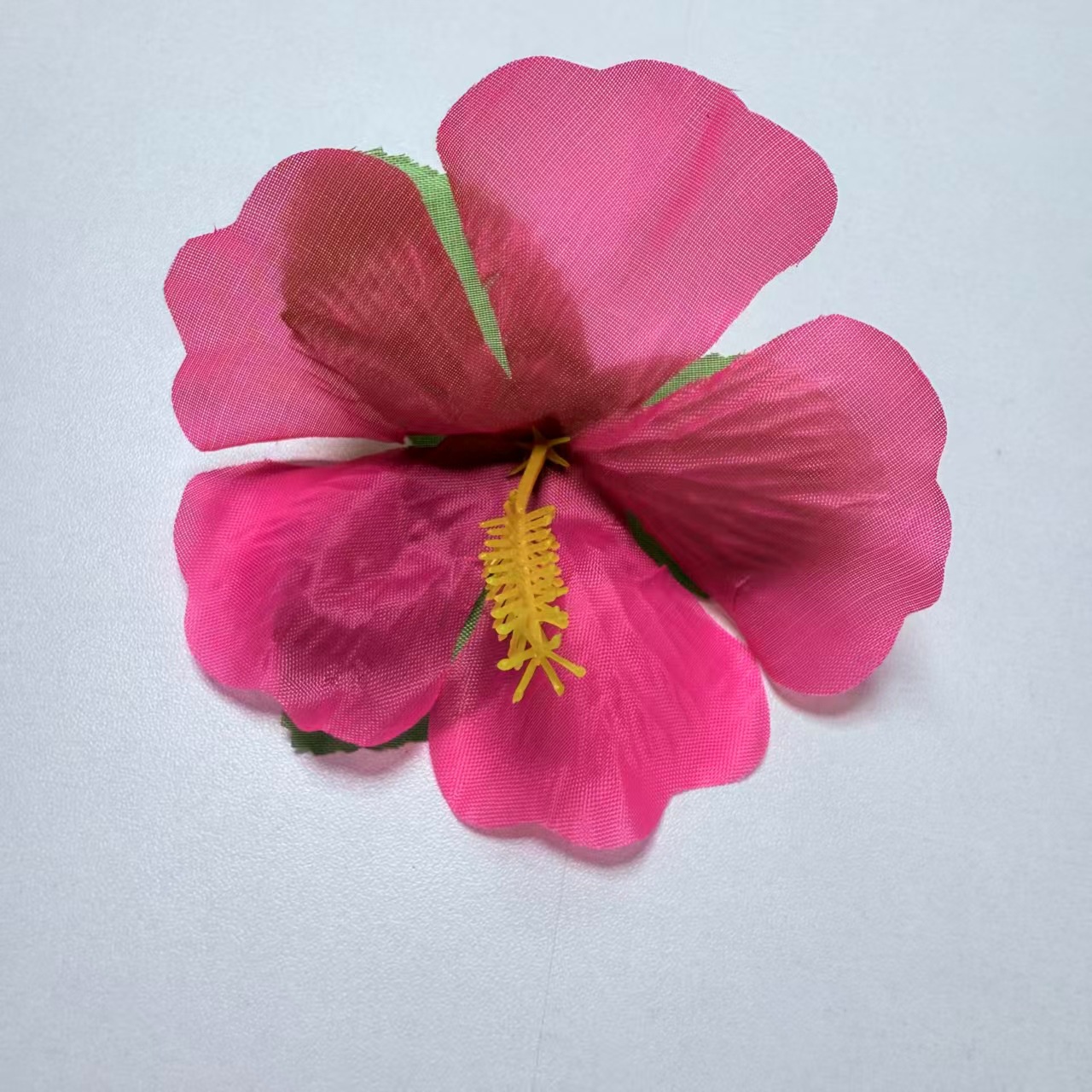 Nuevo producto hawaiano imitación de pétalos para llevar una guirlanda de cuello de montaje de hojas de flores DIY tela de poliéster hecha a mano pétalos falsos de color