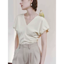 女式T恤;女式衬衫;半身裙