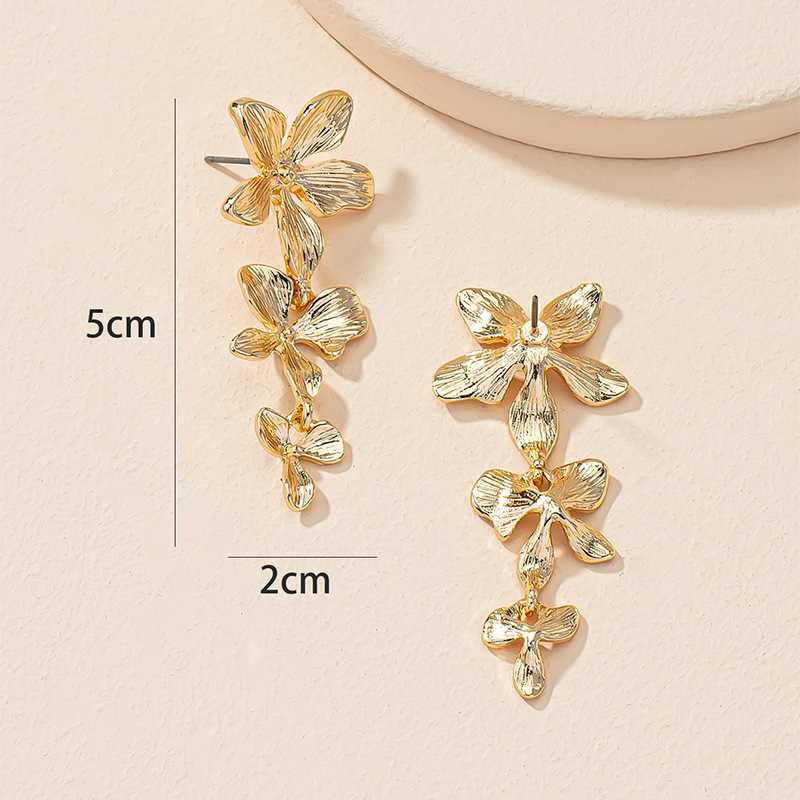 Fashion Geometric Plating Alloy No Inlaid Earrings display picture 4