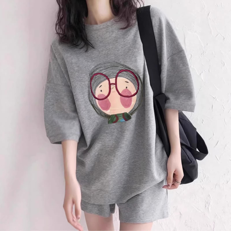 Maternity Summer Outfit Set: Short-Sleeved Top and Shorts Two-Piece Set, Lightweight, Sporty, Casual, Fashionable T-Shirt for Petite Women 2026