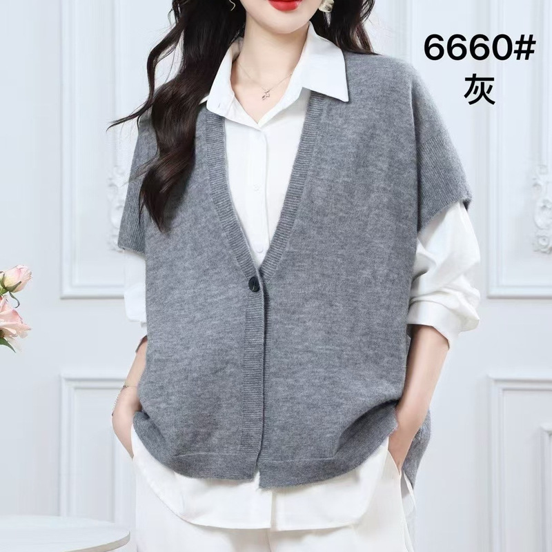 Korean Style Alpaca Vest V Neck Loose Elegant Versatile Sleeveless Waistcoat Thickeneded Sweater Layered Vest Trendy 6660 Korean Style Alpaca Vest V Neck Loose Elegant Versatile Sleeveless Waistcoat Thickeneded Sweater Layered Vest Trendy 6660