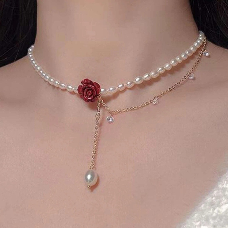 retro necklace from pearl with tassels