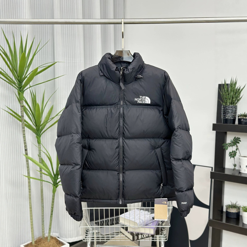 Putian high-quality 1996 down jacket, short style, classic design, unisex, suitable for couples, warm and trendy outerwear
