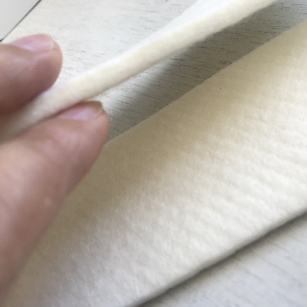 芳纶无纺布防火耐高温阻燃隔热绝缘手套防火服防火垫面料针刺棉