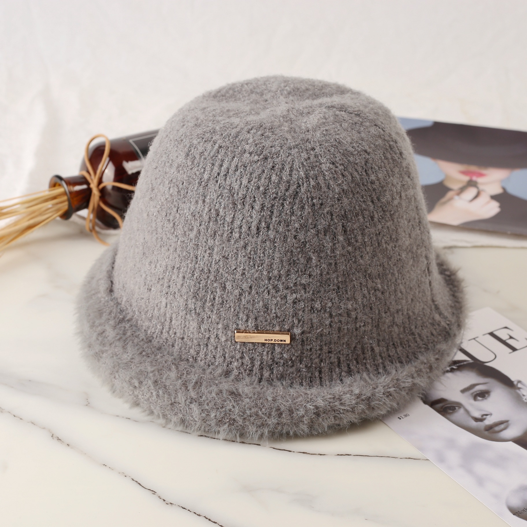 Elegant bucket hat i ull för damer för höst och vinter_voghion.com