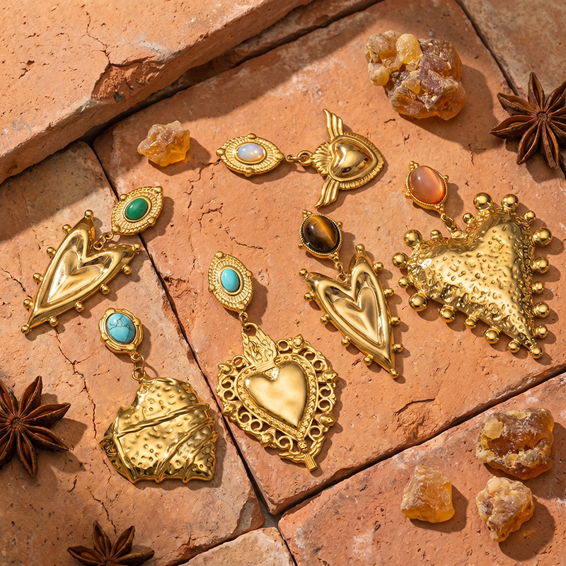 TENA estilo francés antiguo amor colgante de piedra natural pendientes de lujo ligero retro acero inoxidable orejas doradas para mujeres