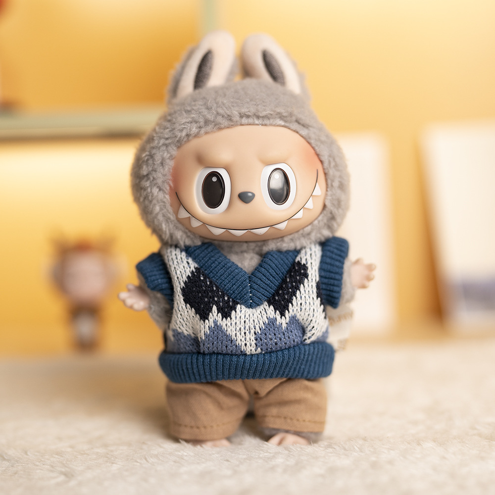 17cm rabu ropa de muñeca de tela traje de suéter británico muñeca labubu moda peluche muñeca vestir