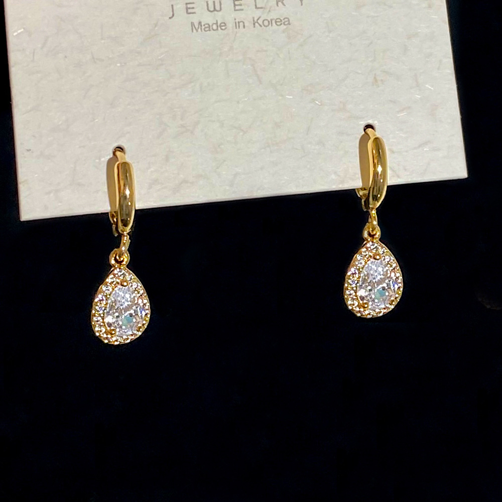 Holiday, Daily Occasion Copper Material 1 Pair Simple Style Water Droplets Inlay Copper Zircon Drop Earrings