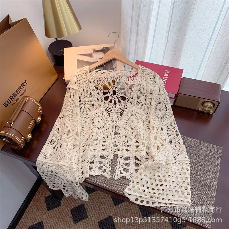 度假风新款镂空钩花编织长袖罩衫设计感小众花朵流苏针织衫上衣女|undefined