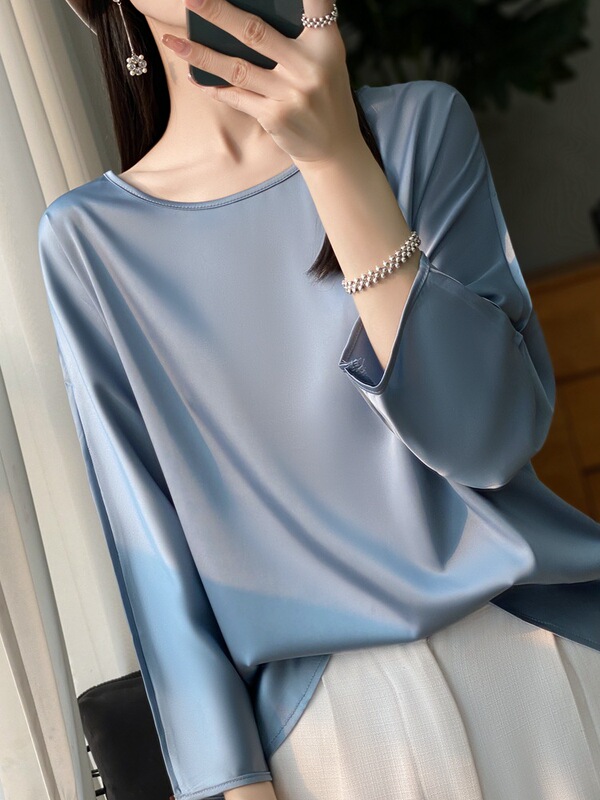 デパートの同じ半袖tシャツの女性夏2025の新型の肩の高級感の酢酸のサテンの百合の質感の底のシャツ|undefined