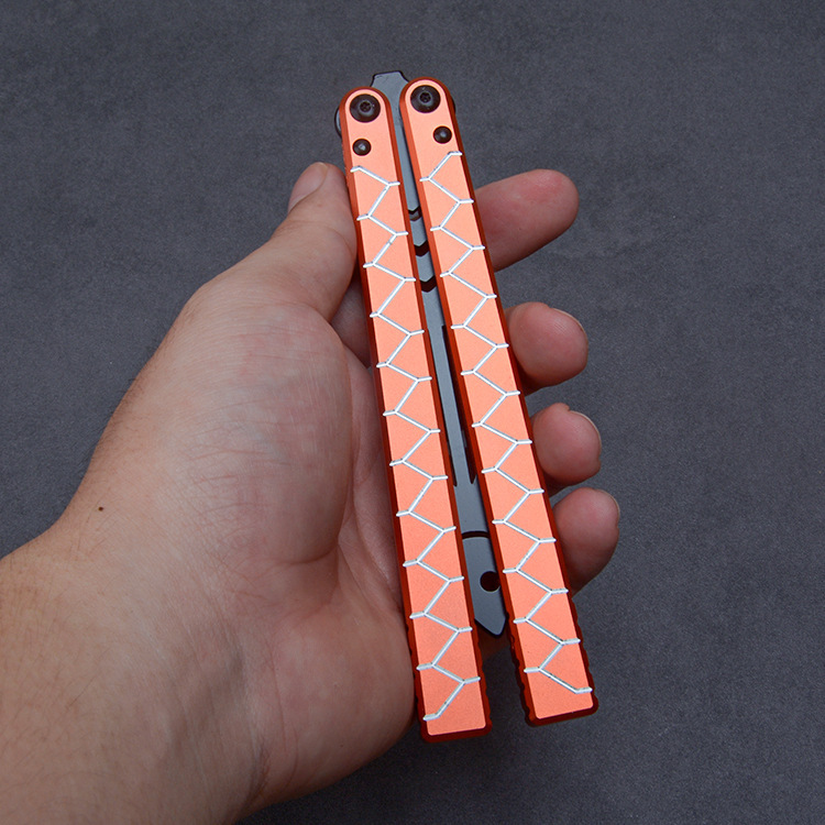 Nuevo divertido pez mariposa cuchillo plegable cuchillo mango de aluminio hoja sin abrir cuchillo de acero inoxidable herramienta de práctica al aire libre fábrica en stock al por mayor