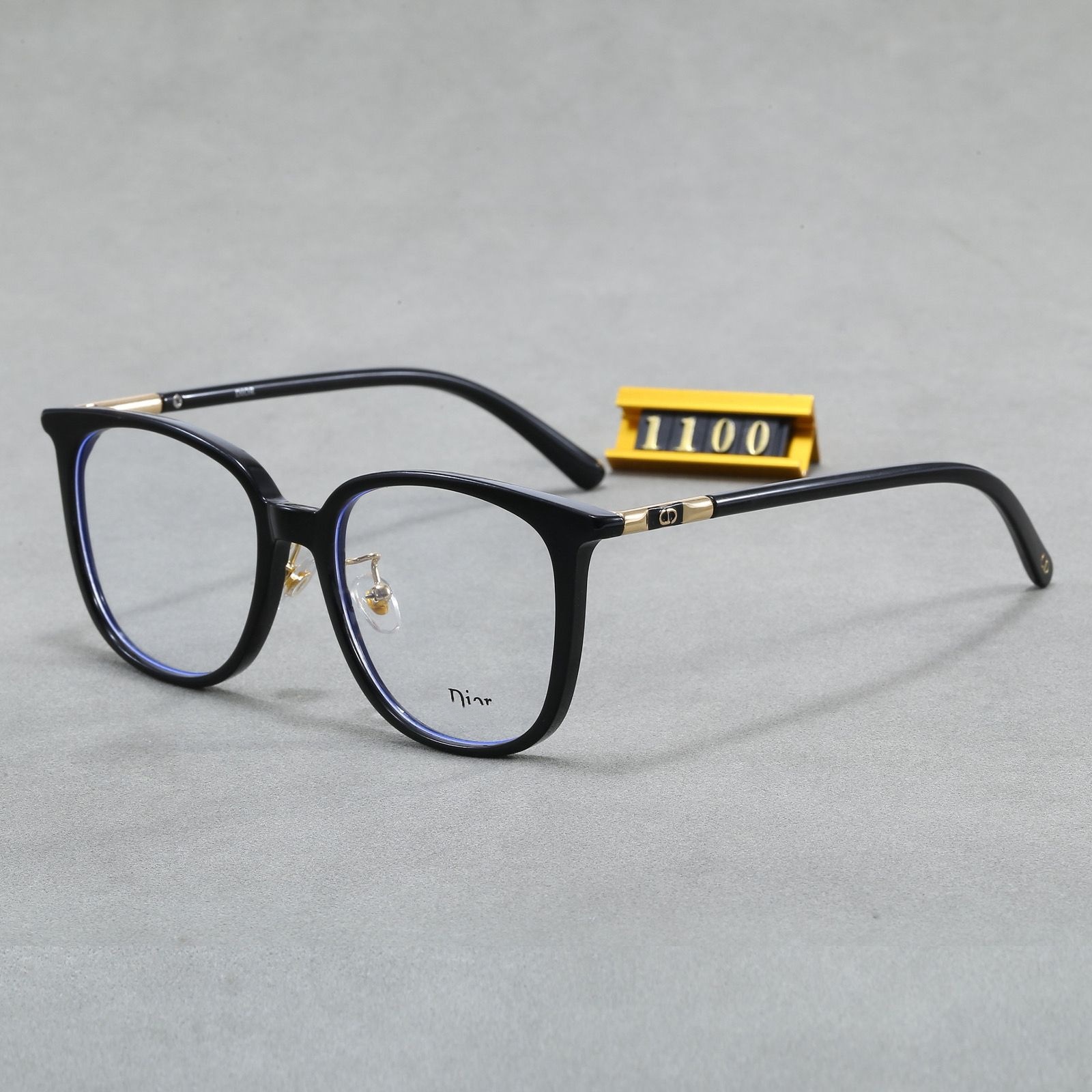 New D+ Anti-Blue Light Flat Glasses with Large Frames That Cover the Face, Perfect for a Natural Look, Can Be Customized with Prescription, Same Style as on Xiaohongshu, Cross-Border Wholesale