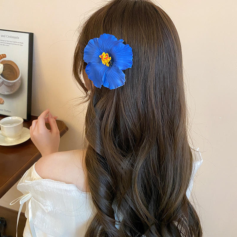 17 # Duckbill clip-blue