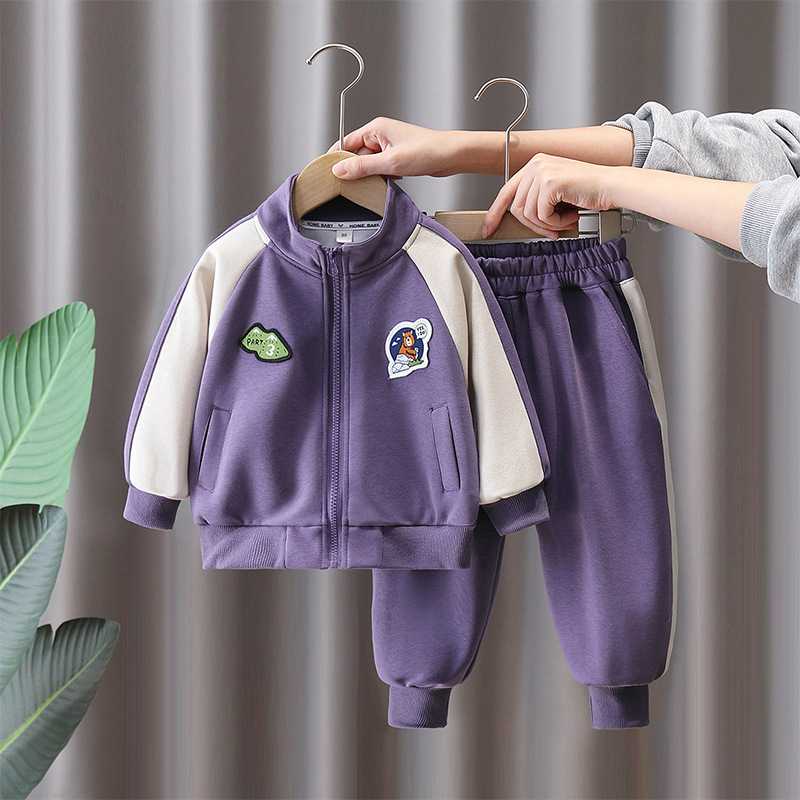 7110 Traje deportivo para niños Ropa de primavera y otoño para niños 2025 Nuevo estilo Ropa deportiva de primavera para niños Hermoso traje de dos piezas